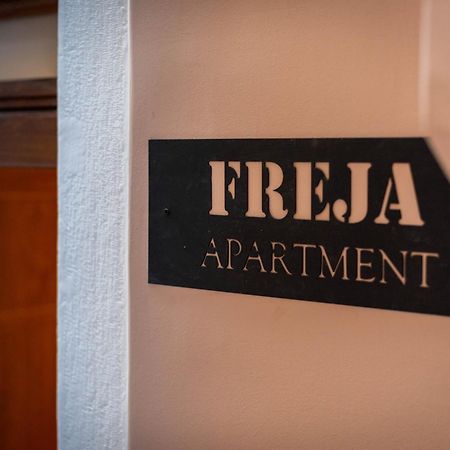 Freja- Luxury Studio Apartment Old Town Zadar Center Екстериор снимка